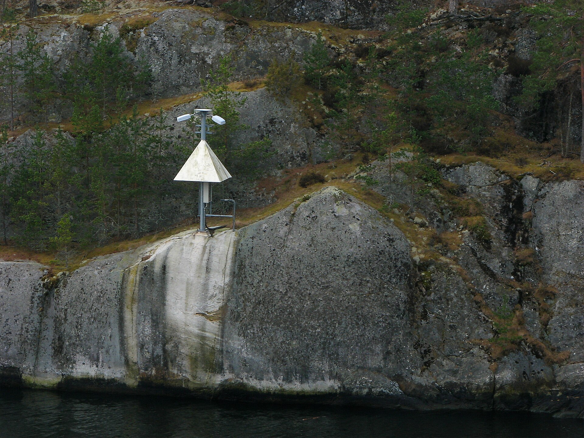 Islets and water in the Stockholm archipelago