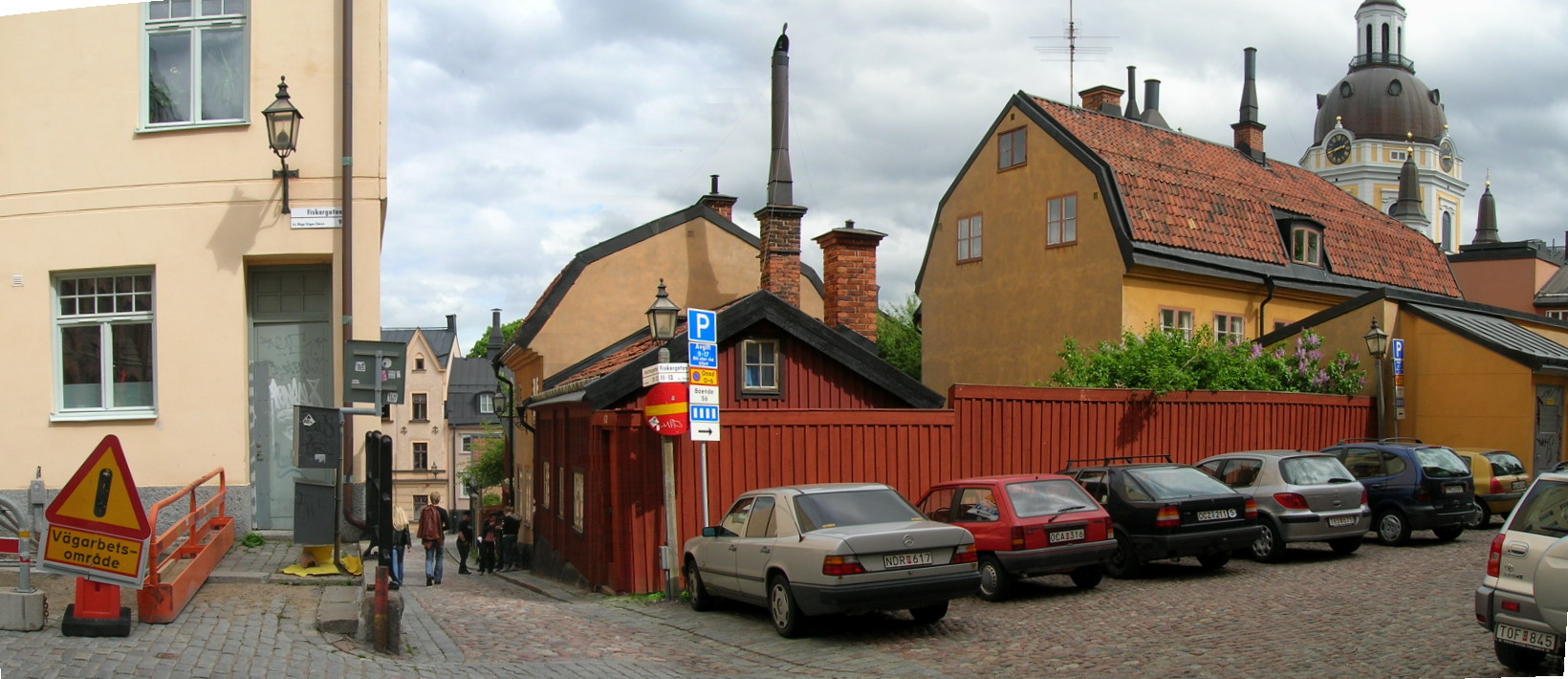 Fiskargatan Sodermalm Stockholm 2005-06-06.JPG — illustrating What Are Stockholm’s Million Programme Suburbs?