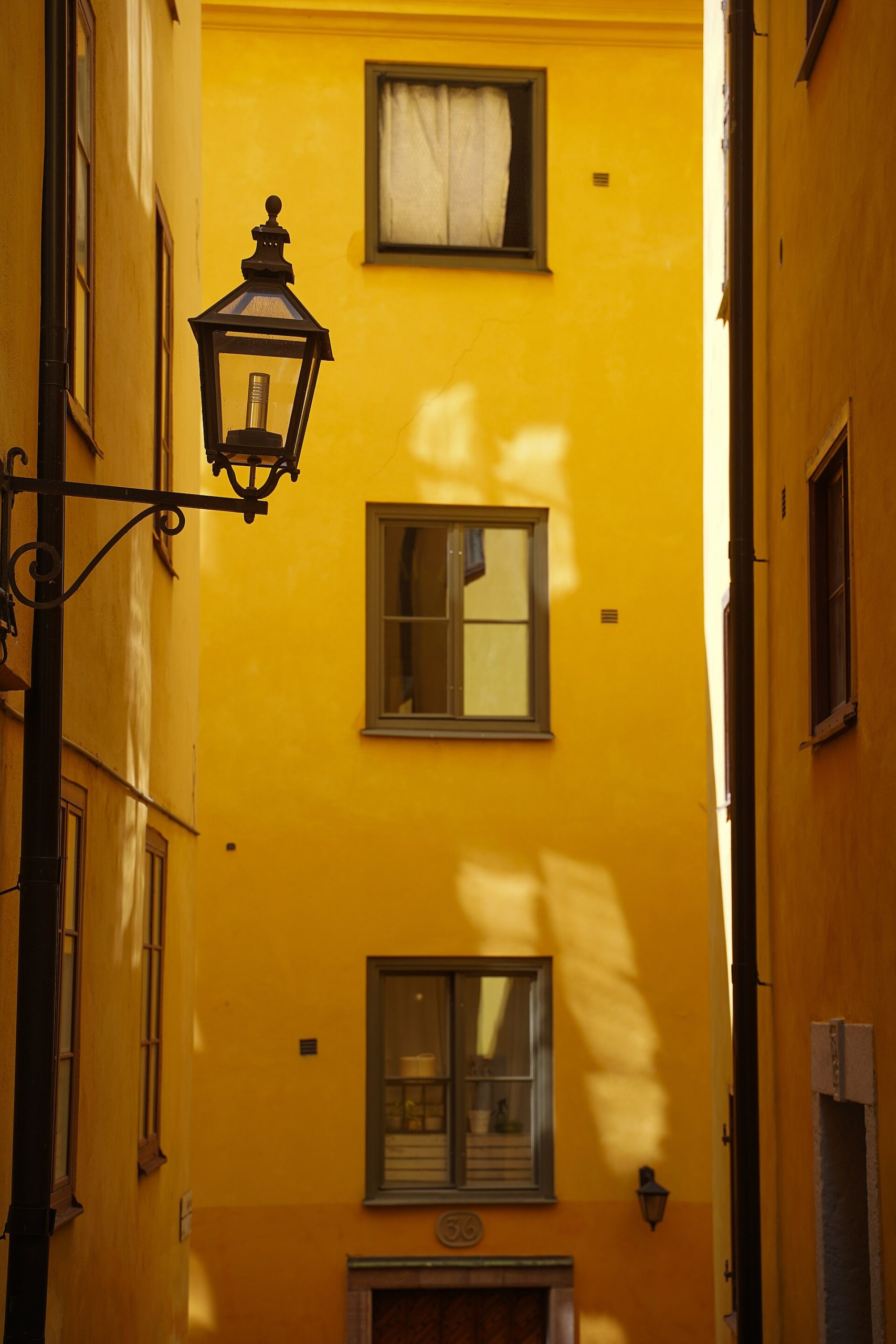 Multistorey house in Gamla Stan, Stockholm.jpg — illustrating What Can You Reasonably See in Stockholm in One Day?