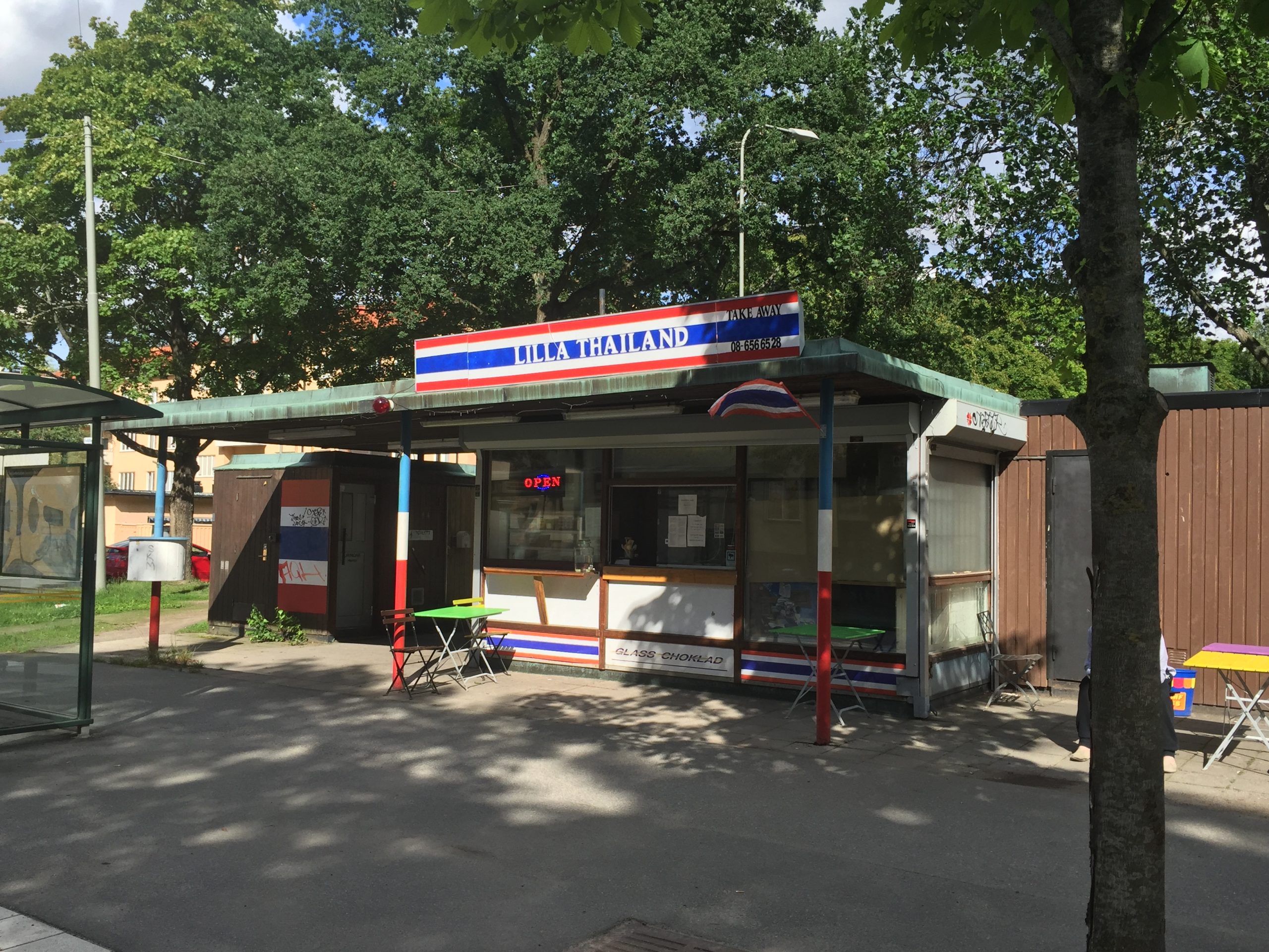 Lilla Thailand, a converted korvkiosk in Fredhäll, Stockholm