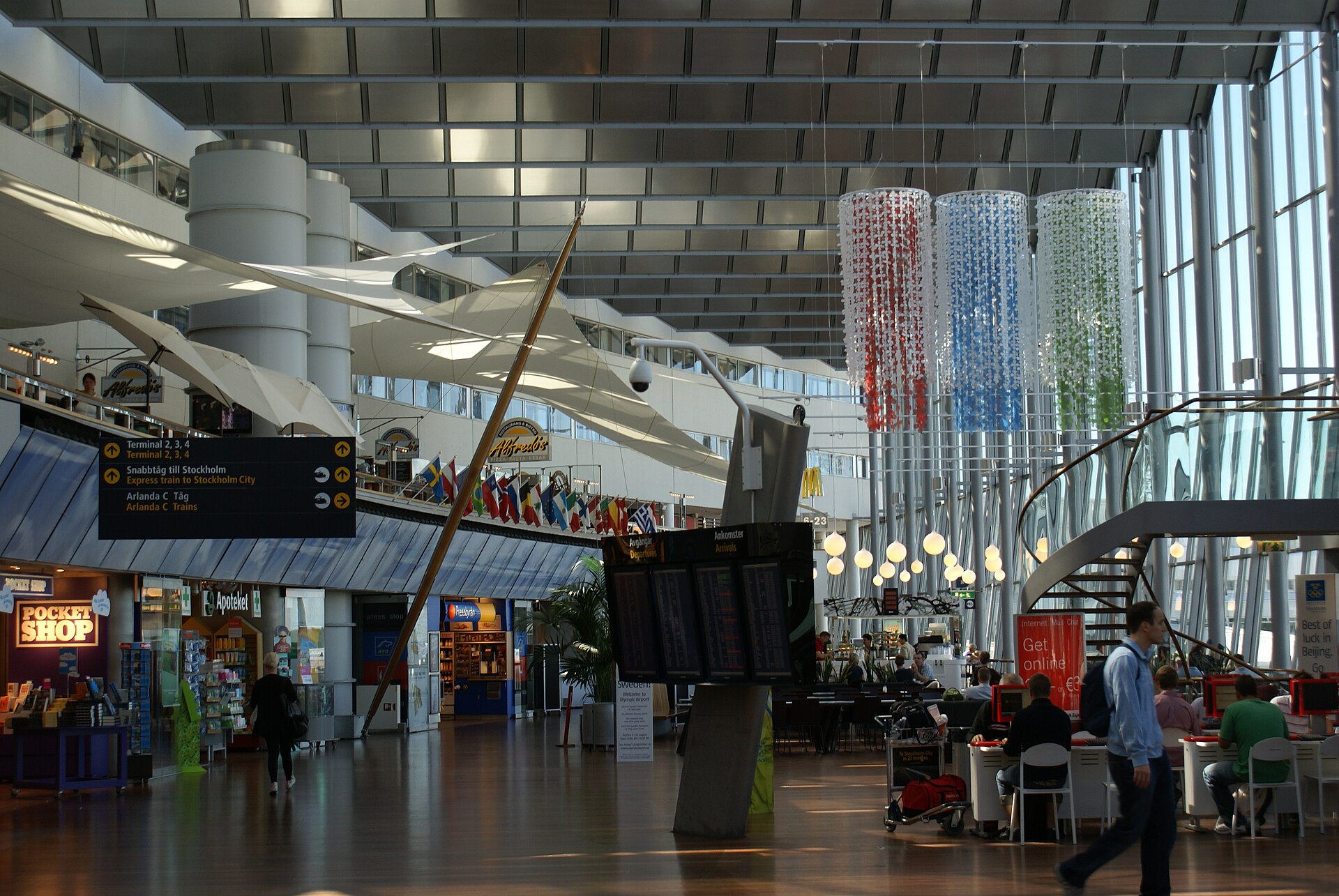 The shopping area inside Stockholm Arlanda Airport