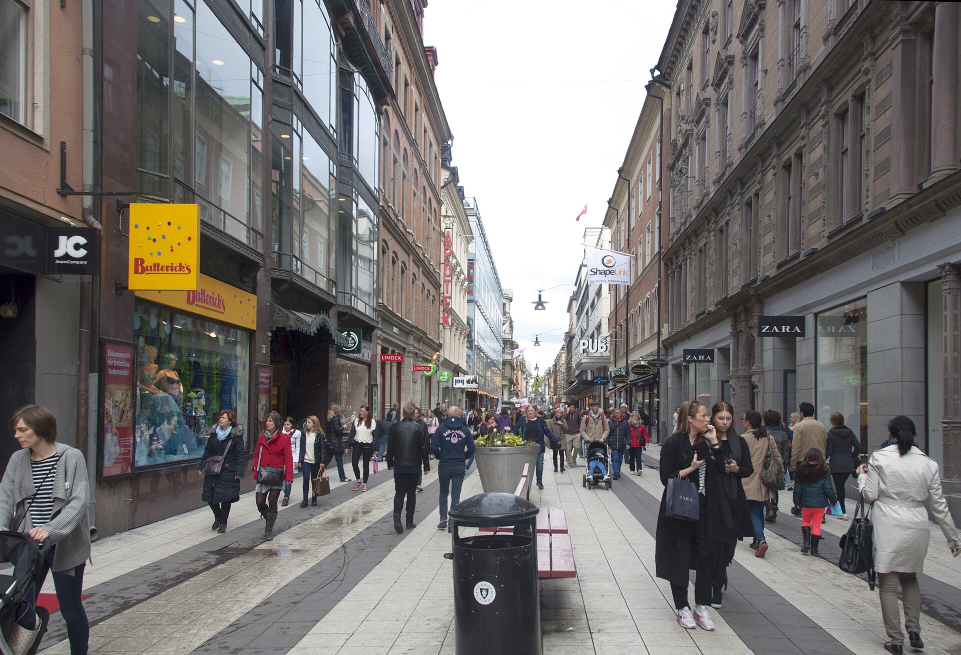 A view along Drottninggatan in Stockholm