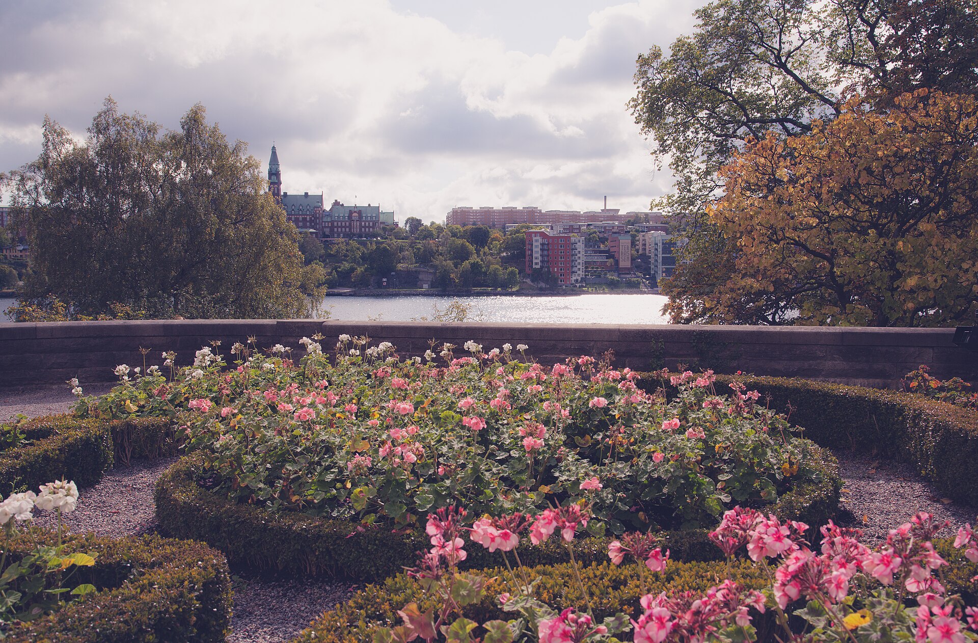Prins Eugens Waldemarsudde (15732868199).jpg — illustrating What Is Prins Eugens Waldemarsudde? Stockholm Explained