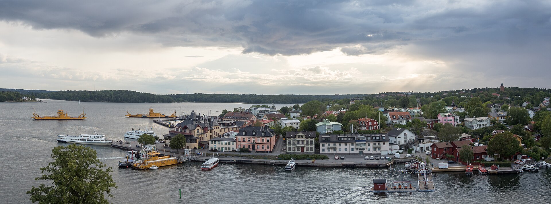 The eastern edge of the town of Vaxholm seen from Vaxholm Fortress