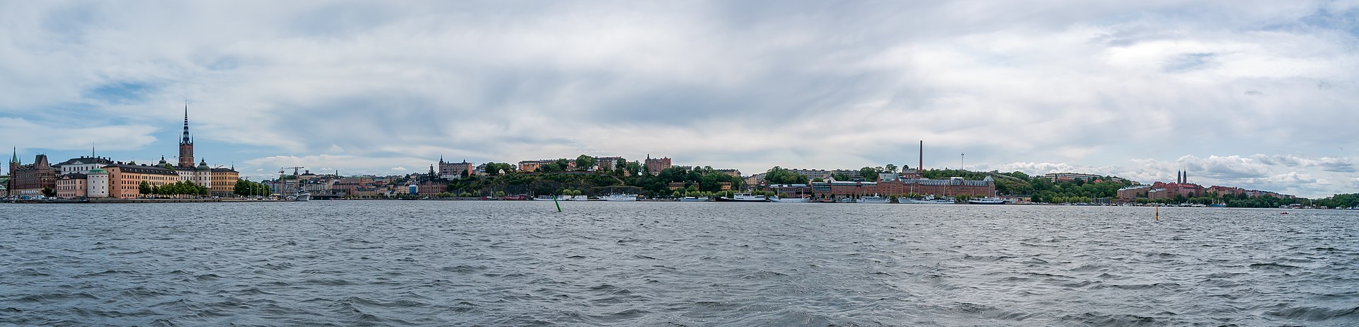 Riddarholmen Soedermalm, Stockholm (P1090596-Pano).jpg — illustrating Which Islands Is Stockholm Actually Built On?